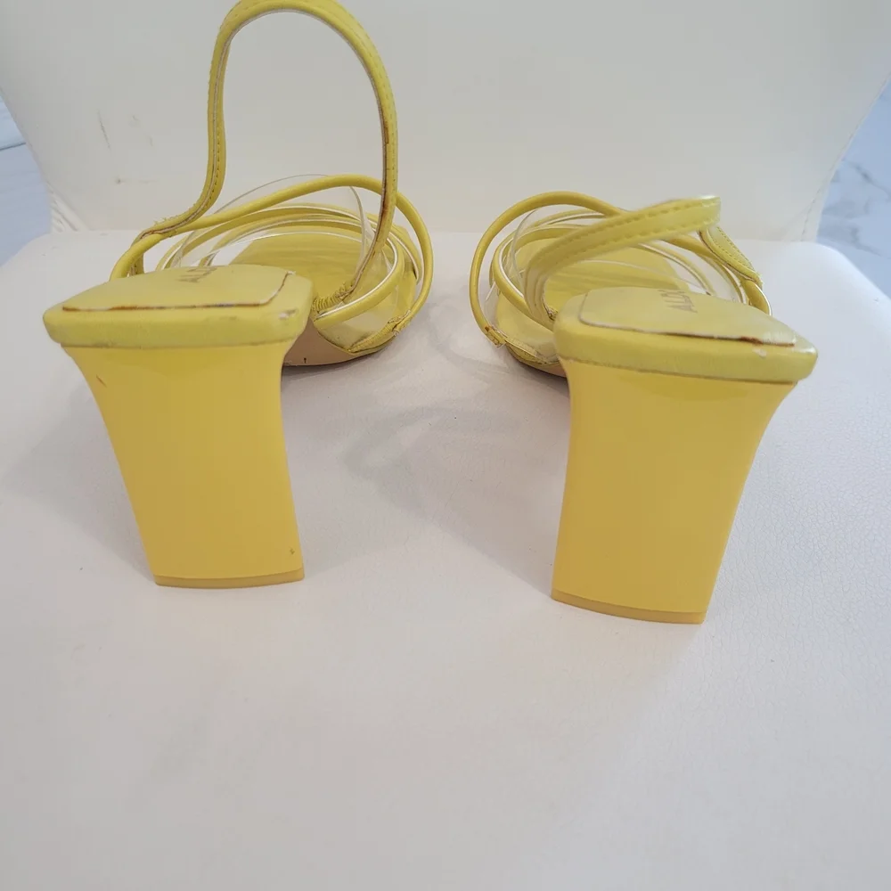Aldo Yellow Strappy Square Toe Triangle Heels Womens Size US7 / EUR 37.5